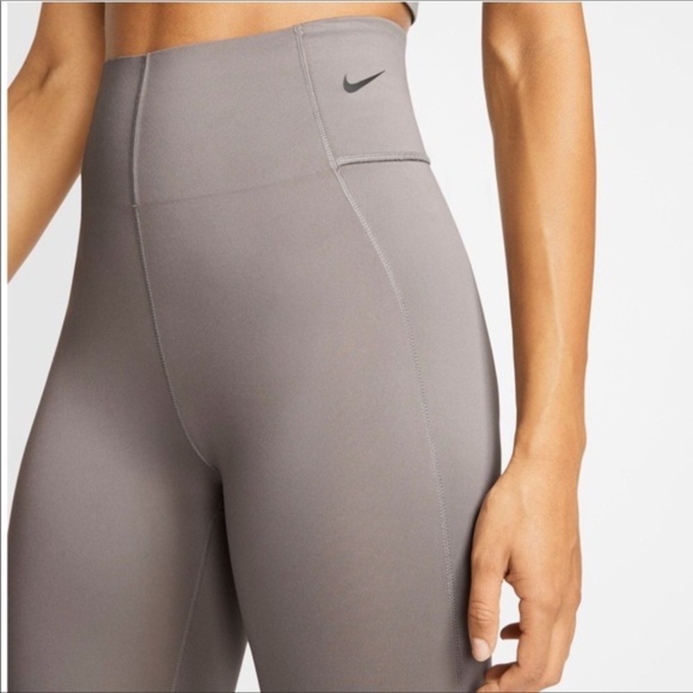 Nike Sculpt Victory Legging